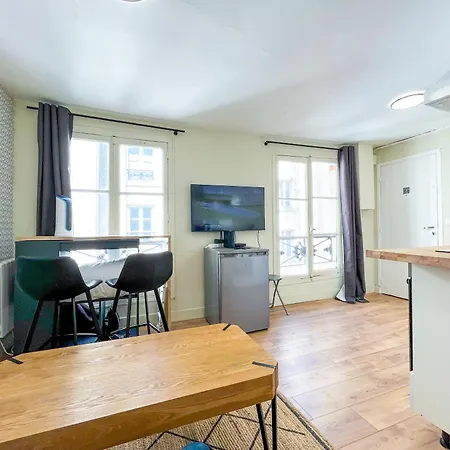 163 - Urban In Апартаменты Париж