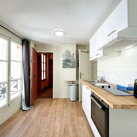 163 - Urban In Paříž